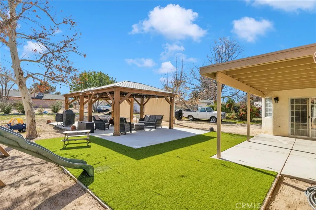 18507 Westlawn Street, Hesperia, California 92345 home-pic-25