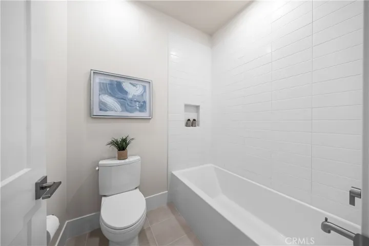122 Mossvine, Irvine, California 92618