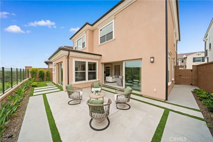 122 Mossvine, Irvine, California 92618