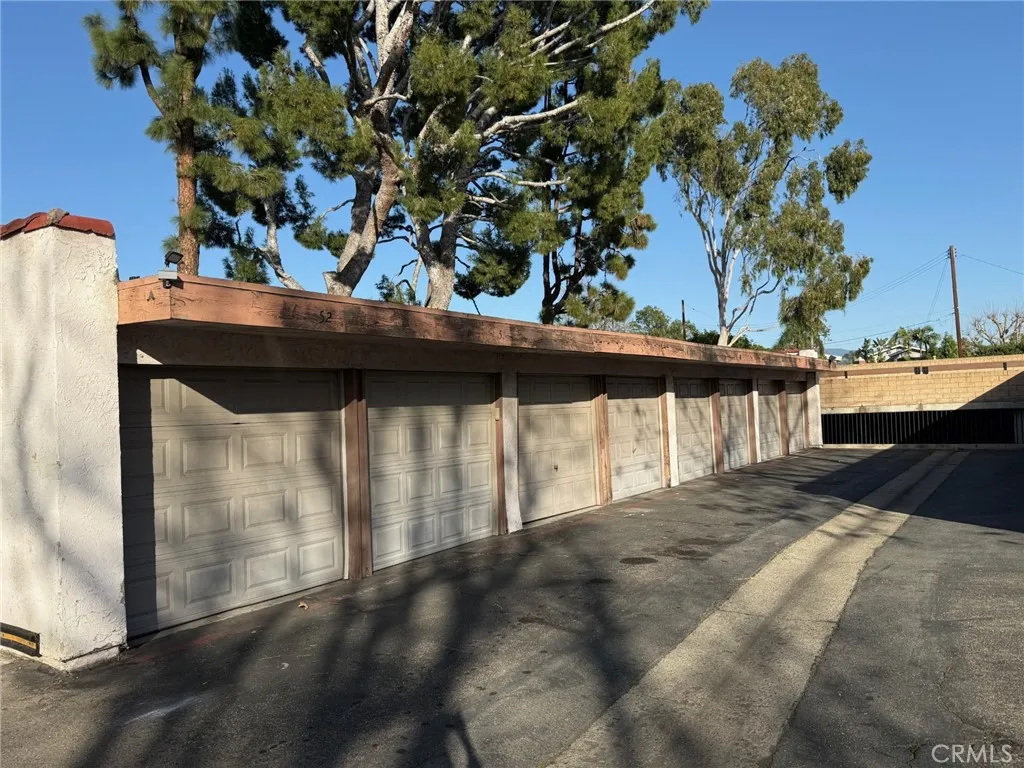17552 Vandenberg 1, Tustin, California 92780 home-pic-21