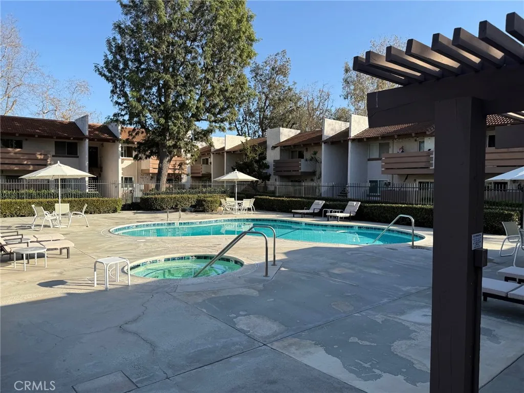 17552 Vandenberg 1, Tustin, California 92780 home-pic-18