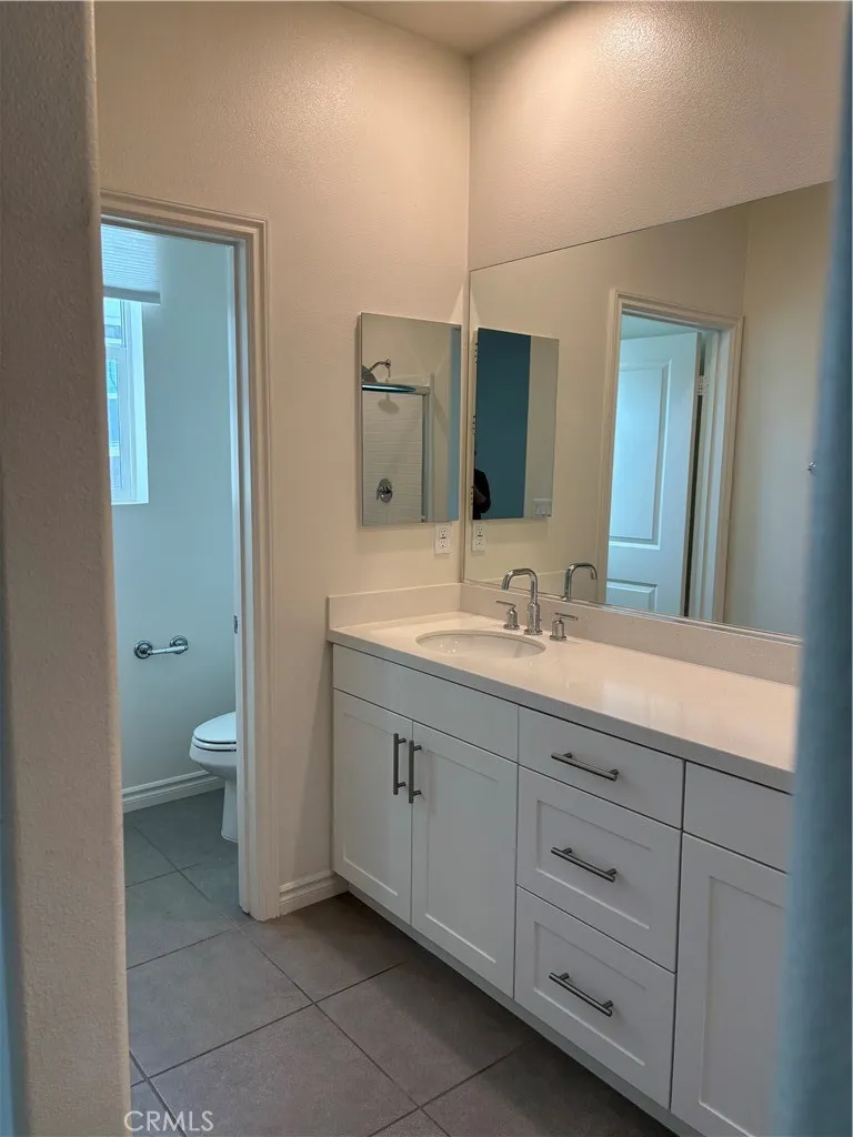 1395 Reliance, Carson, California 90746 home-pic-14