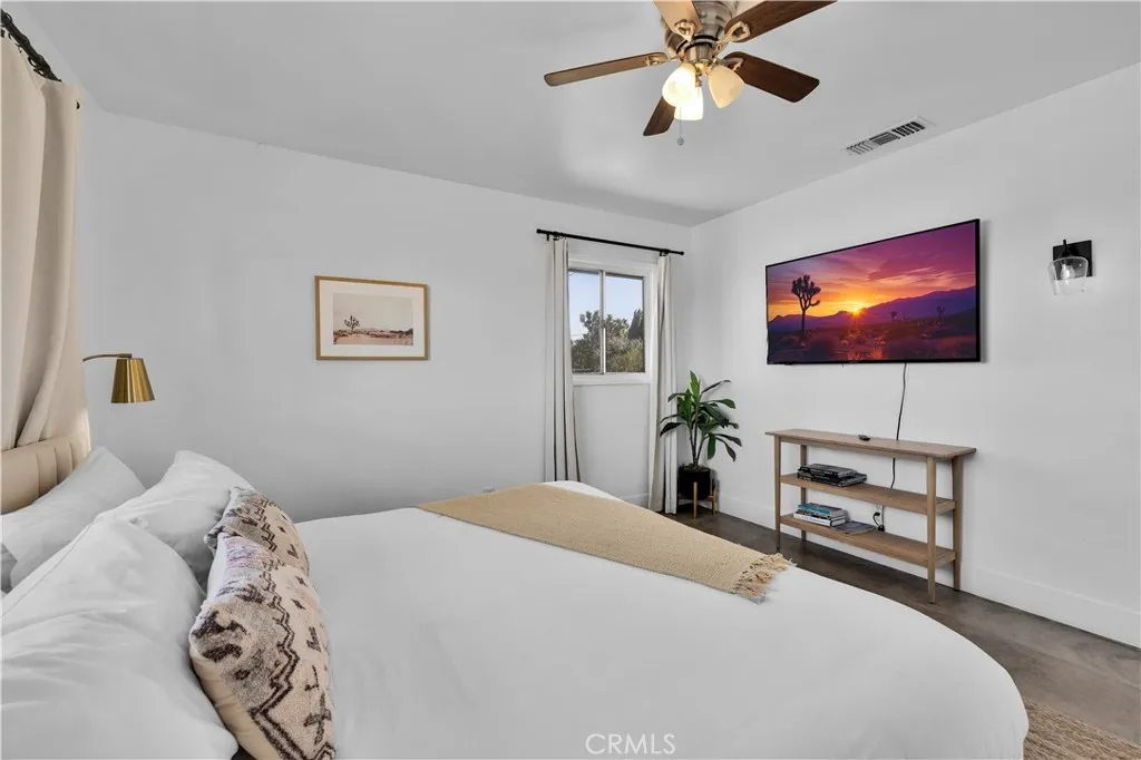 56527 Bonanza Drive, Yucca Valley, California 92284 home-pic-23