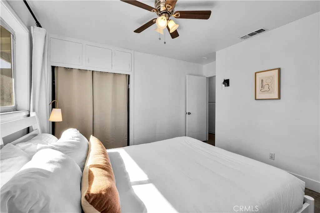 56527 Bonanza Drive, Yucca Valley, California 92284 home-pic-26