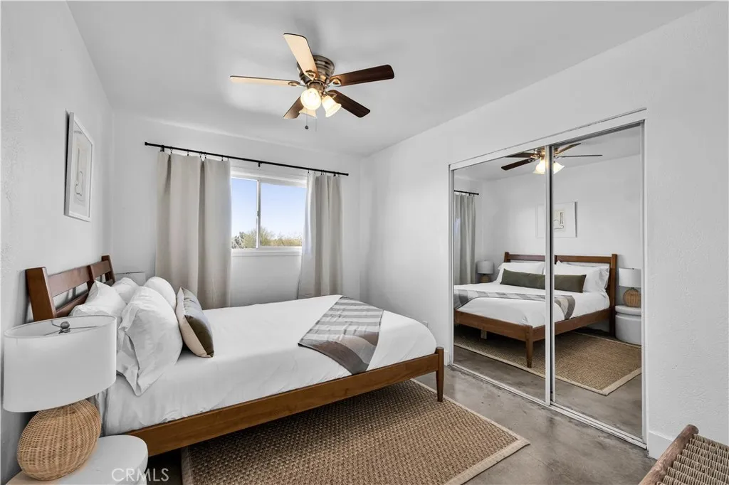 56527 Bonanza Drive, Yucca Valley, California 92284 home-pic-18