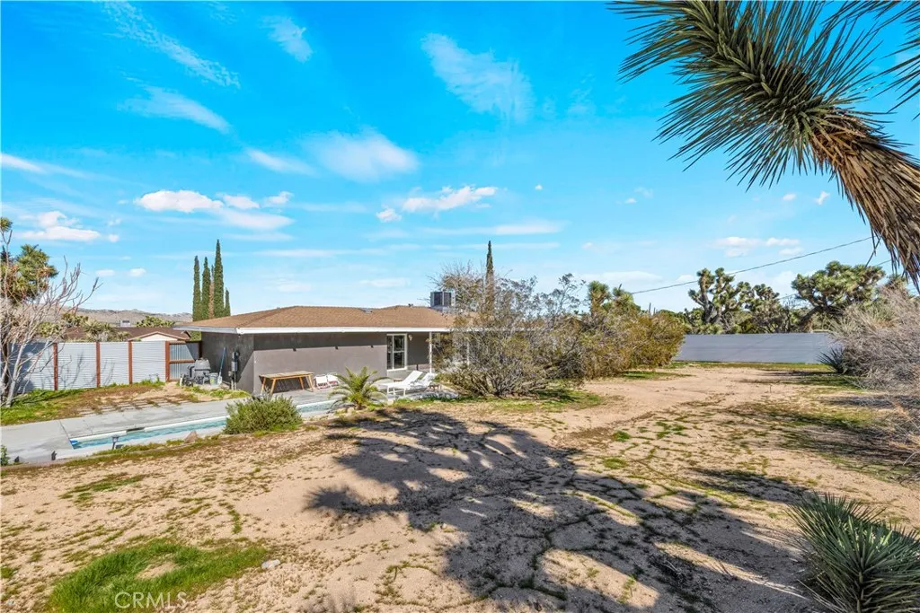 56527 Bonanza Drive, Yucca Valley, California 92284 home-pic-36