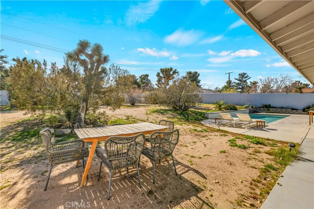 56527 Bonanza Drive, Yucca Valley, California 92284 home-pic-30