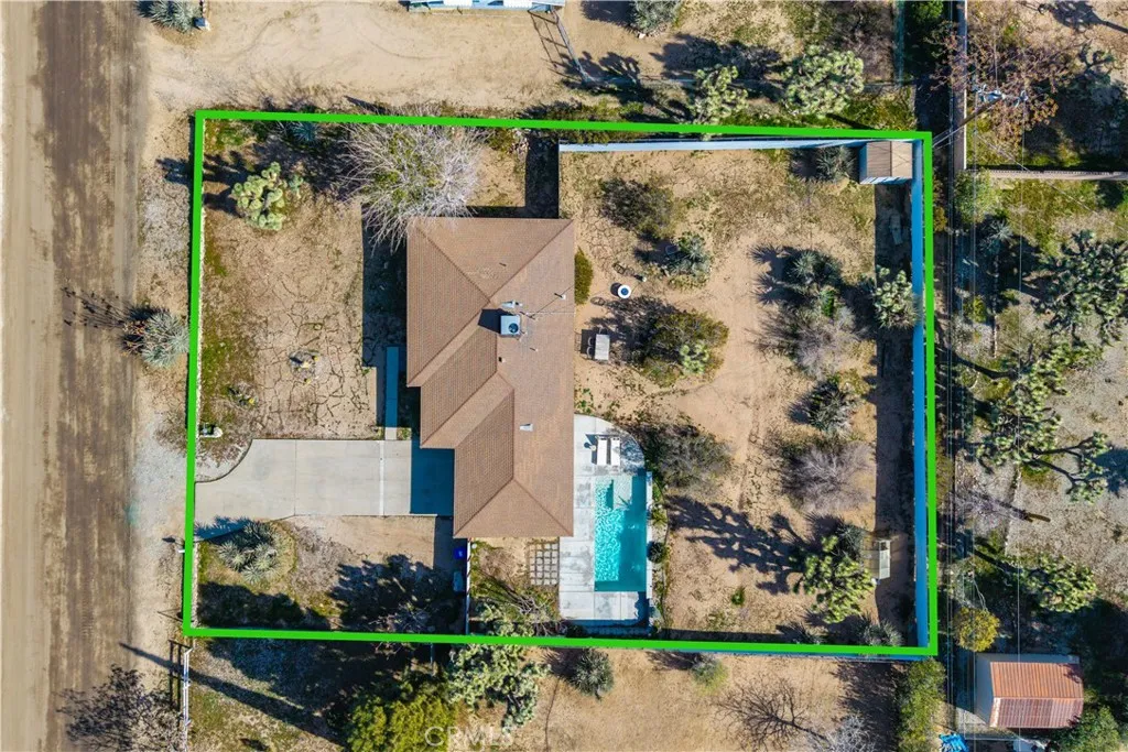 56527 Bonanza Drive, Yucca Valley, California 92284 home-pic-5