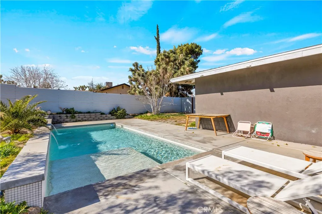 56527 Bonanza Drive, Yucca Valley, California 92284 home-pic-33