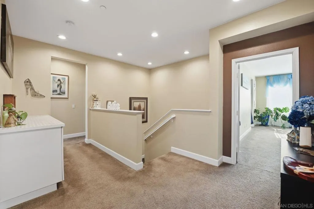 1124 Camino Levante, Chula Vista, California 91913 home-pic-43