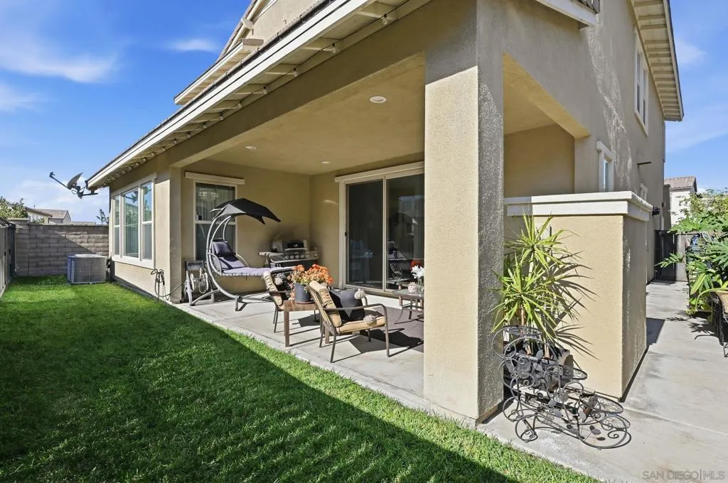 1124 Camino Levante, Chula Vista, California 91913 home-pic-56