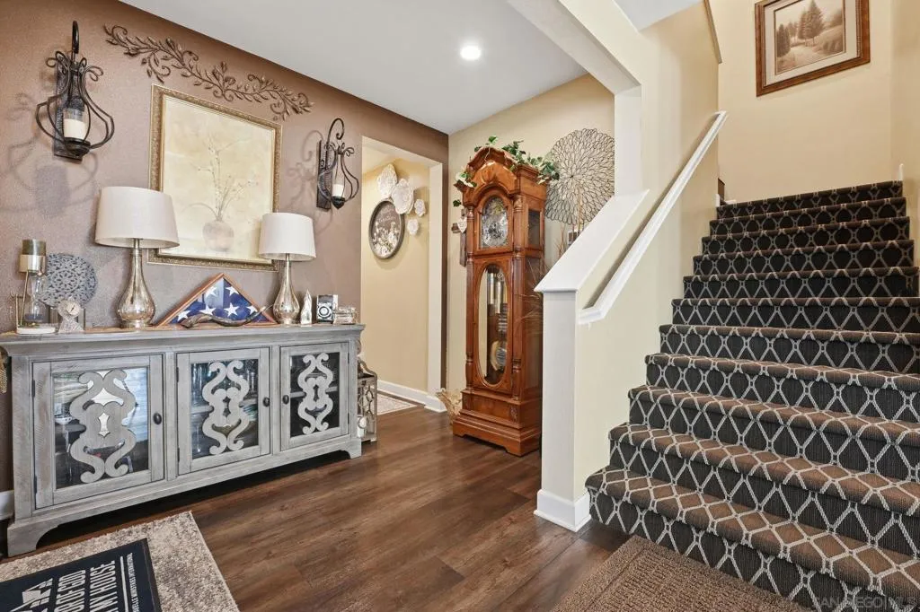 1124 Camino Levante, Chula Vista, California 91913 home-pic-8