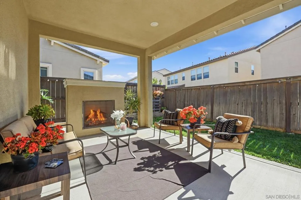1124 Camino Levante, Chula Vista, California 91913 home-pic-52
