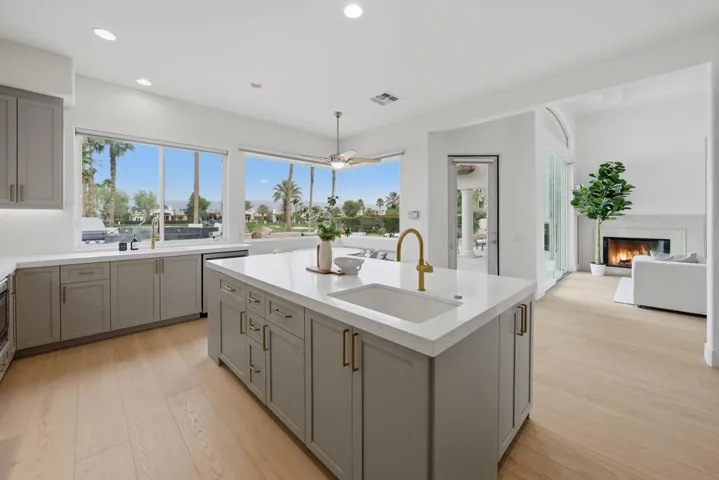 Island and new fixtures