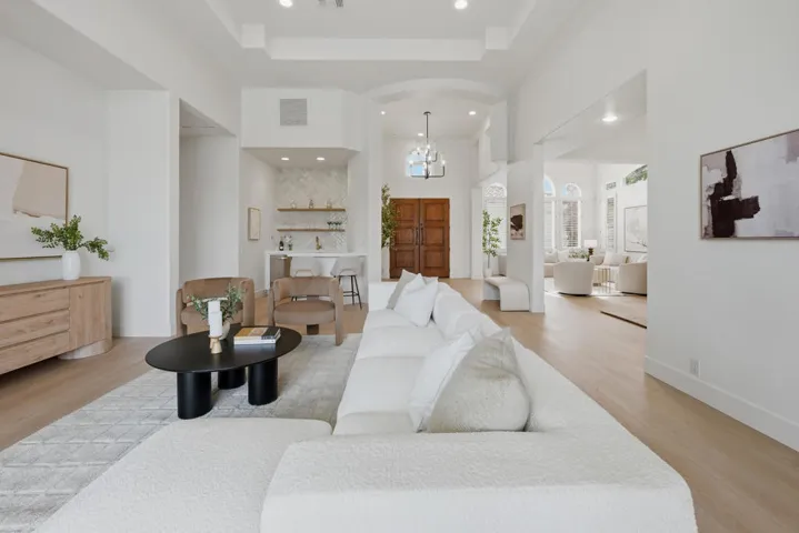 Great room to front door