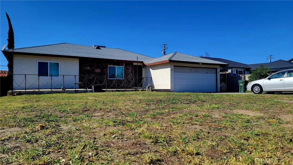 9454 Frankfort Avenue, Fontana, California 92335 home-pic-2