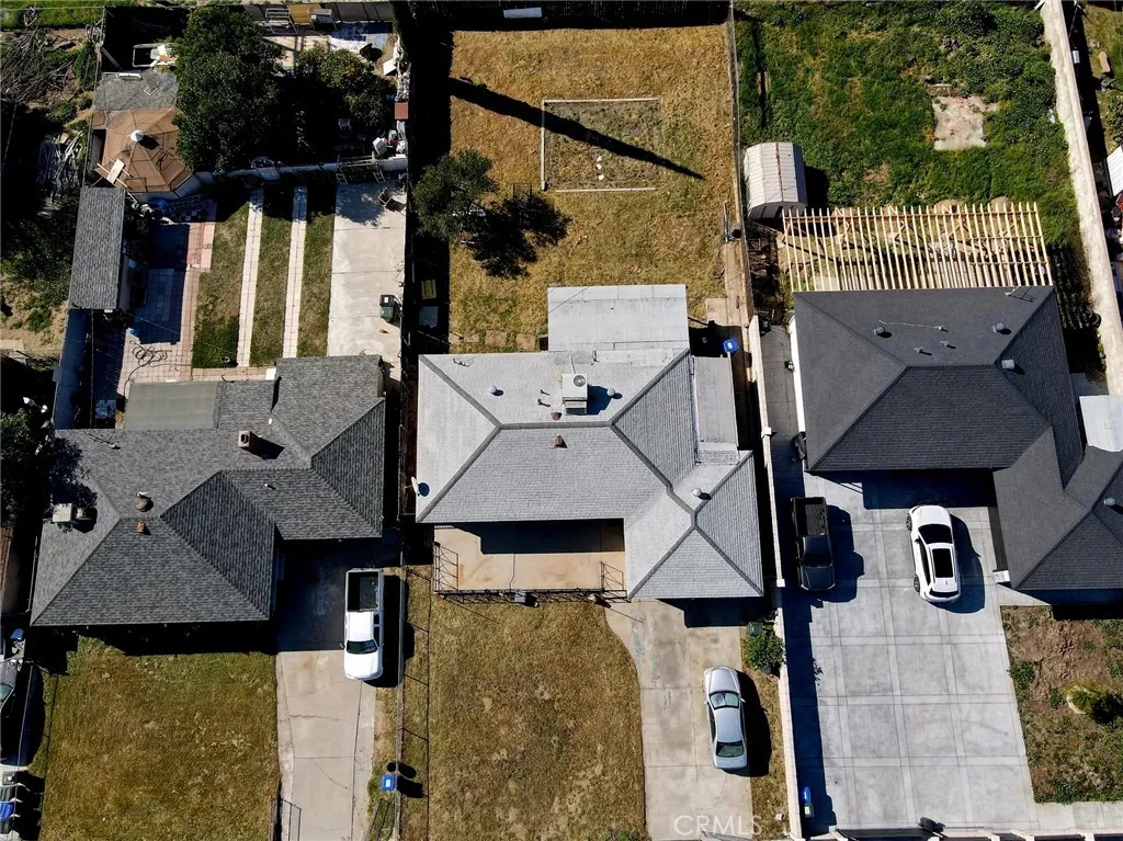 9454 Frankfort Avenue, Fontana, California 92335 home-pic-7