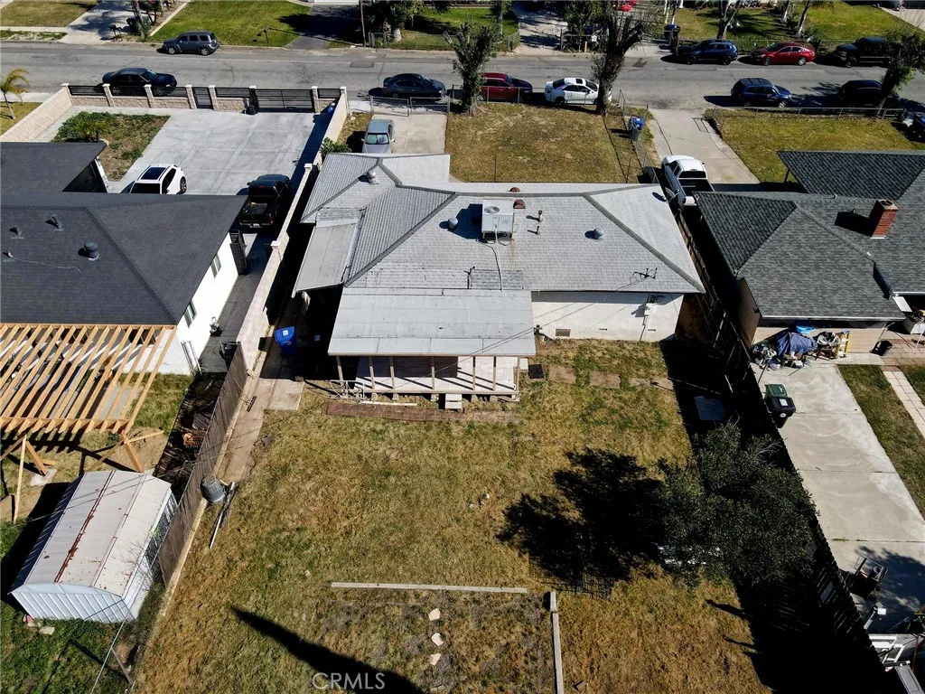 9454 Frankfort Avenue, Fontana, California 92335 home-pic-6