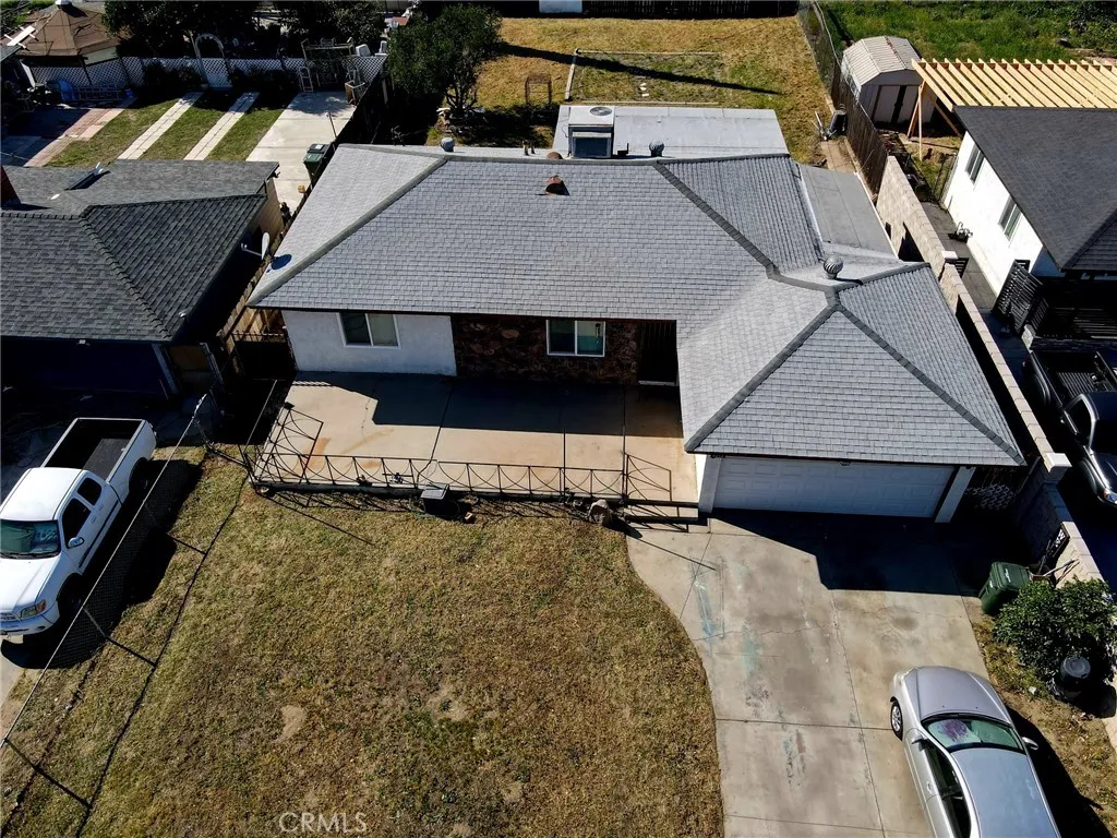 9454 Frankfort Avenue, Fontana, California 92335 home-pic-5