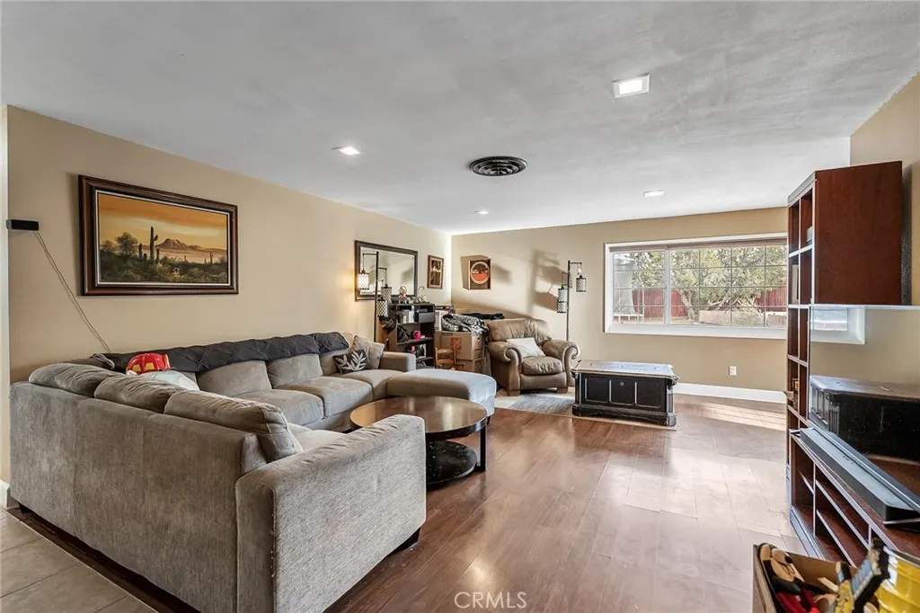 8181 Church, Yucca Valley, California 92284 home-pic-6