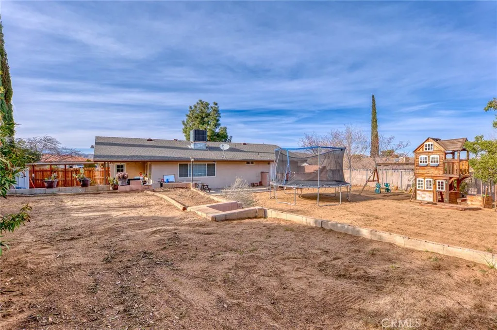 8181 Church, Yucca Valley, California 92284 home-pic-22