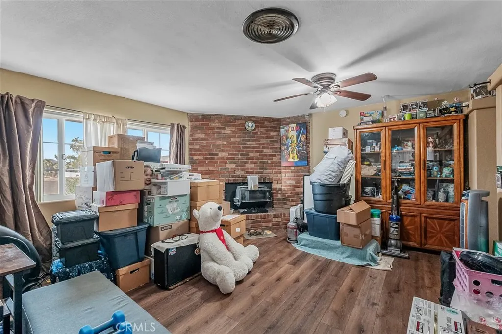 8181 Church, Yucca Valley, California 92284 home-pic-9