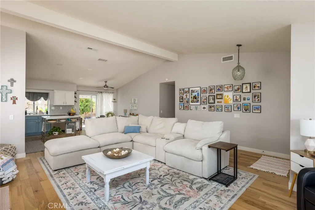27563 Pinckney, Menifee, California 92586 home-pic-3