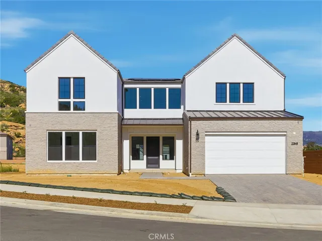 Front Elevation: Zircon Modern Farmhouse - Hidden Oaks Collection - Homesite 33