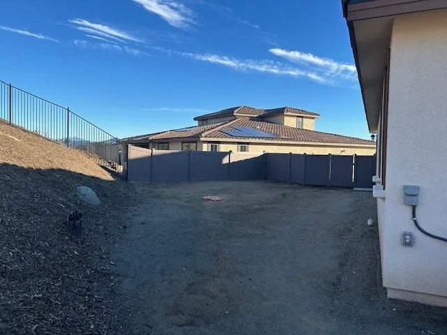 1391 Amanda Glen N, Escondido, California 92029 home-pic-12