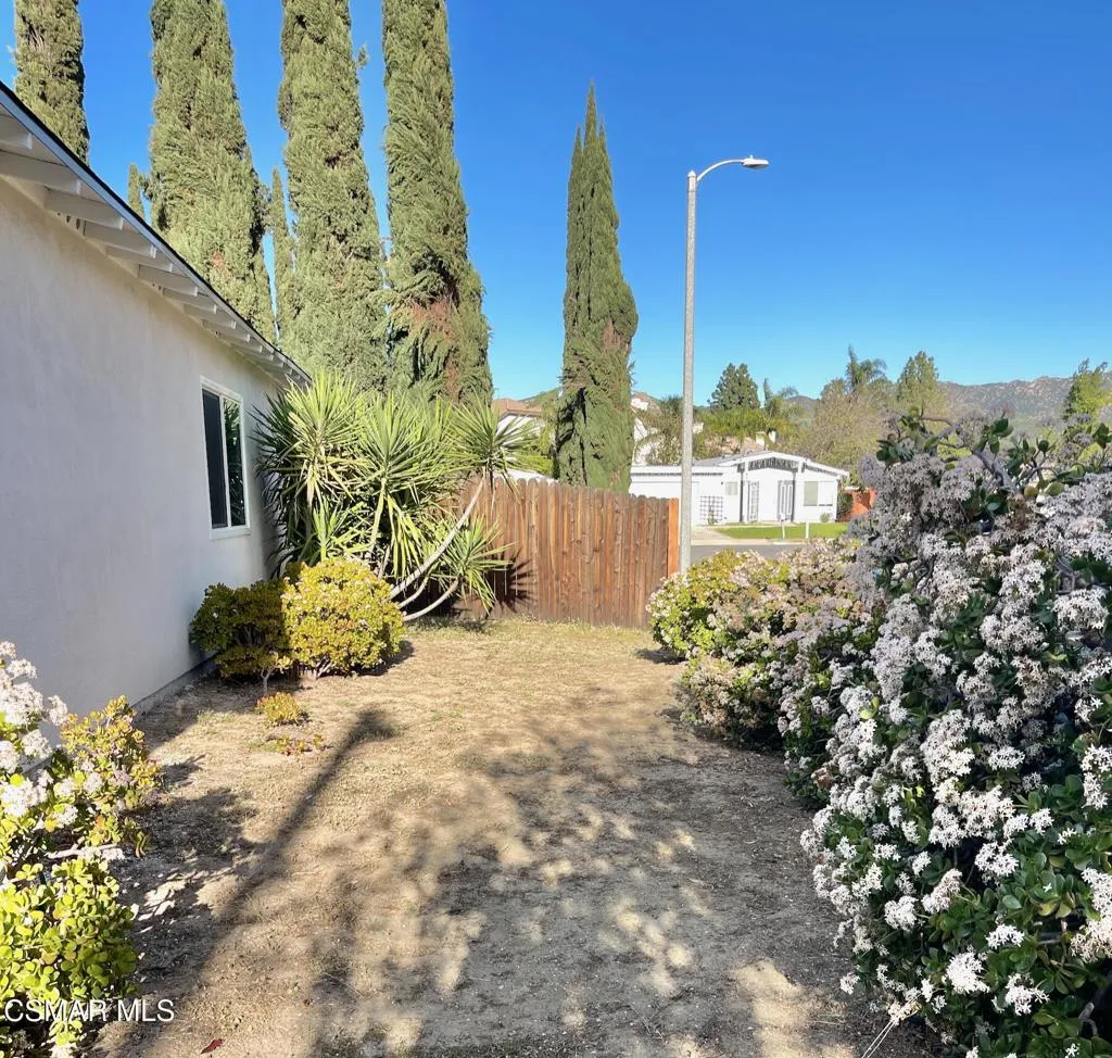 4881 Muirwood Court E, Simi Valley, California 93063 home-pic-29