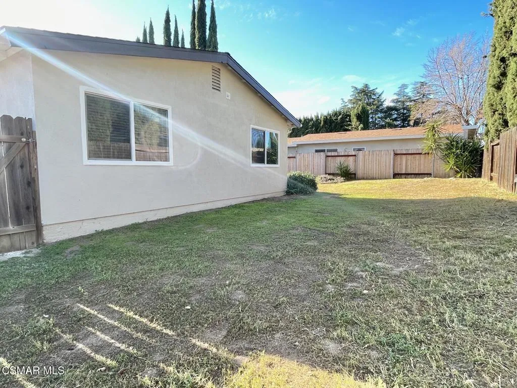4881 Muirwood Court E, Simi Valley, California 93063 home-pic-24