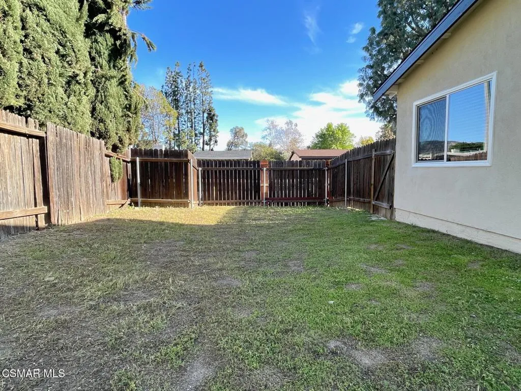 4881 Muirwood Court E, Simi Valley, California 93063 home-pic-25