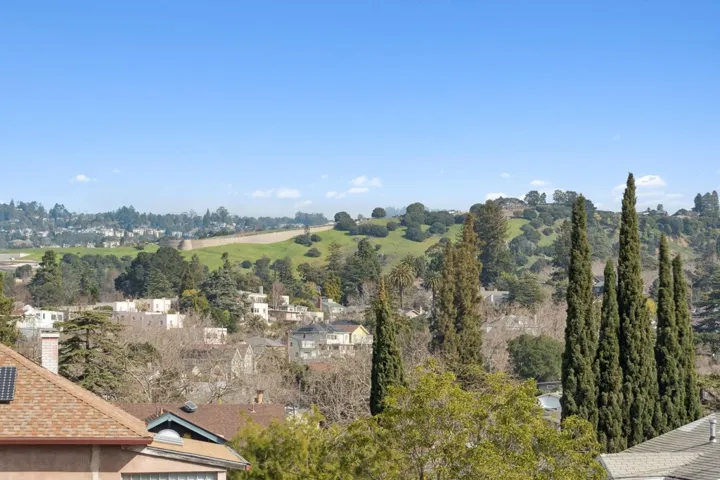 EXPANSIVE HILL VIEWS FROM THE UPPER LEVEL