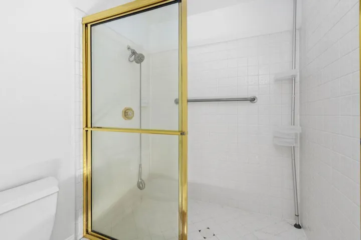 40_11985862_185949_185949-EI-139