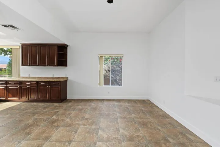 19_11985841_185949_185949-EI-118