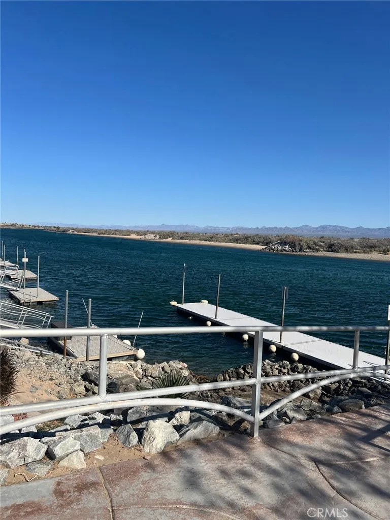 Dock