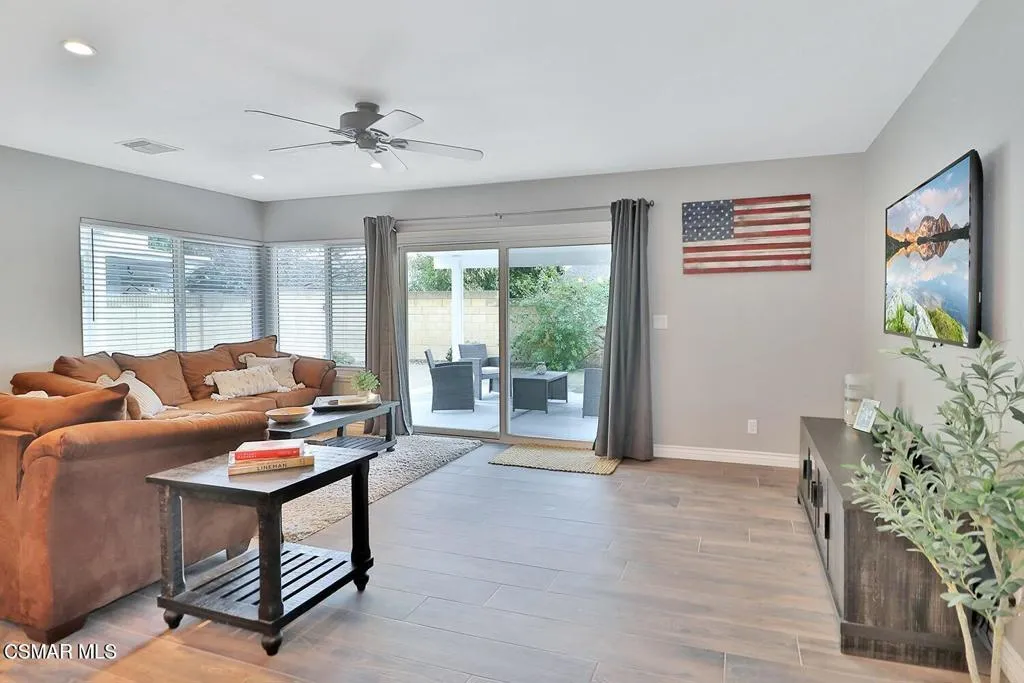3550 Woodhaven Street, Simi Valley, California 93063 home-pic-13