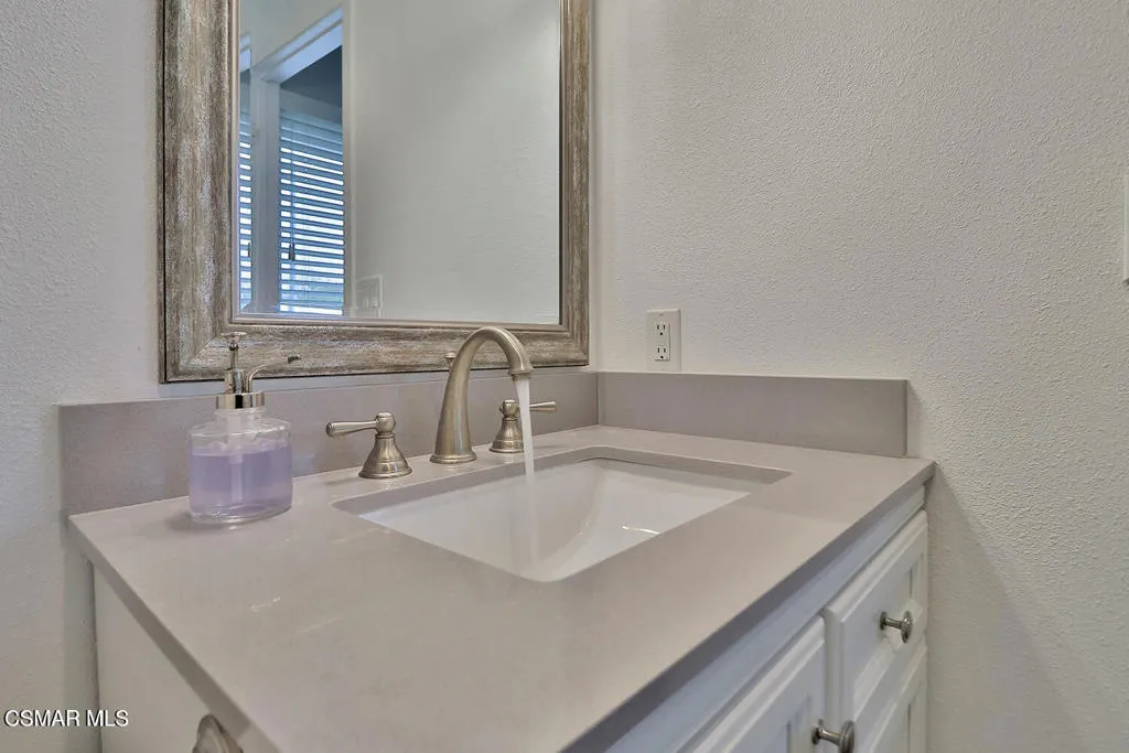 3550 Woodhaven Street, Simi Valley, California 93063 home-pic-21