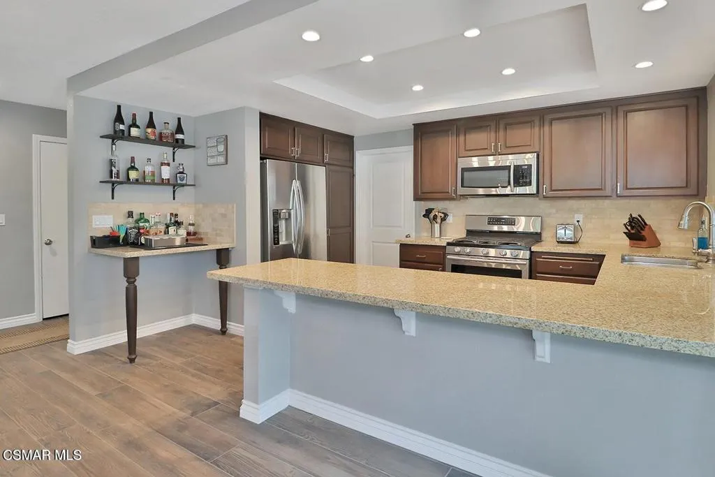 3550 Woodhaven Street, Simi Valley, California 93063 home-pic-10