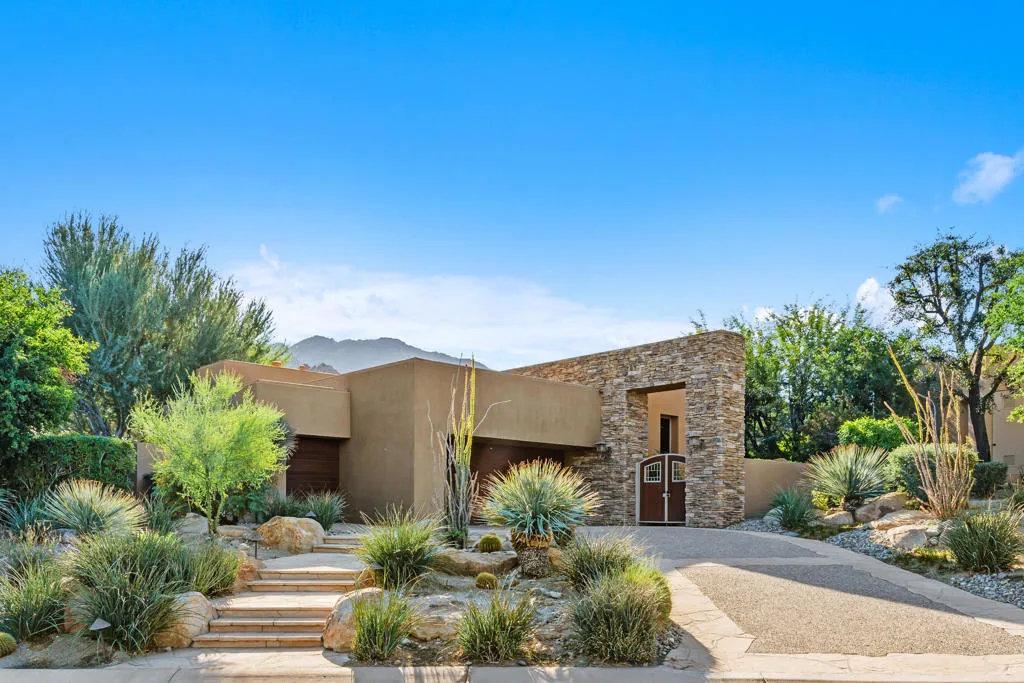 50200 Hidden Valley Trail S, Indian Wells, California 92210 home-pic-3