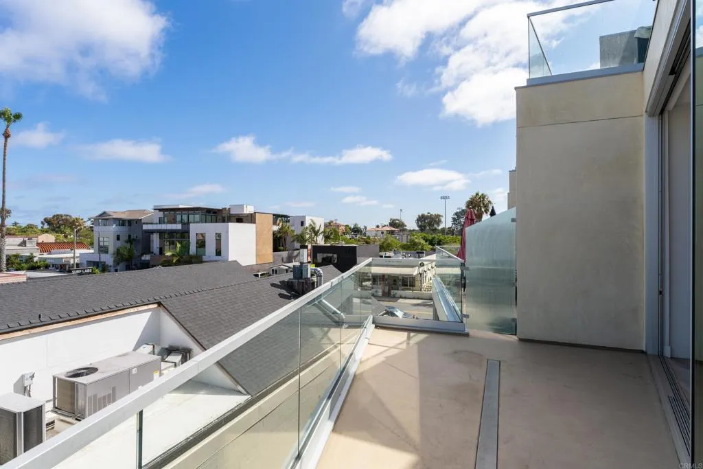 2648 State Street, Carlsbad, California 92008 home-pic-7