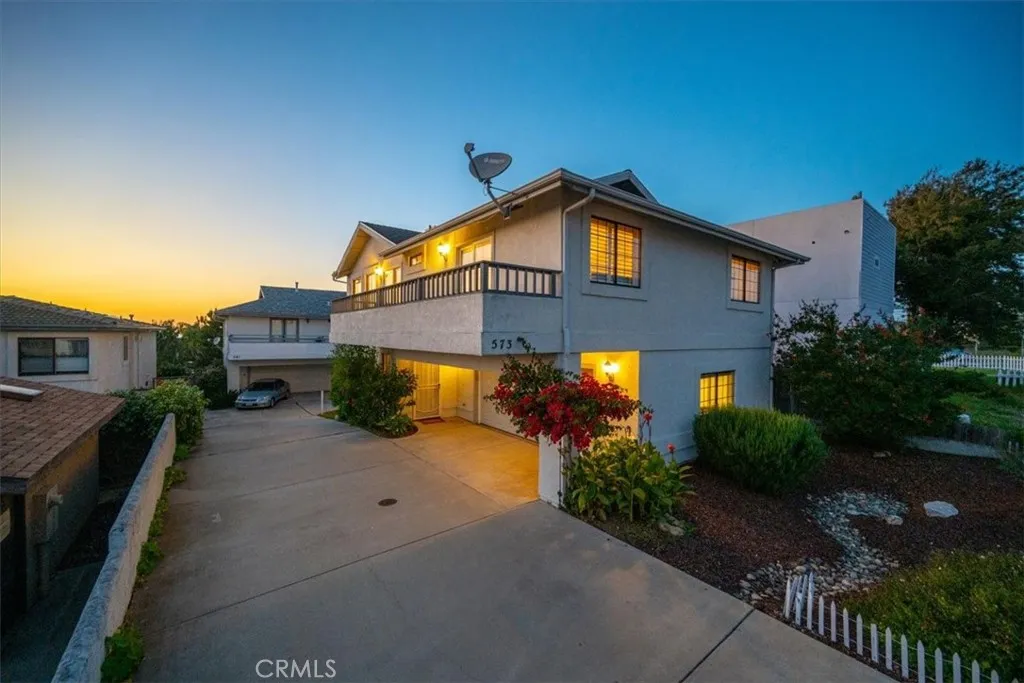 573 N 16th, Grover Beach, California 93433 home-pic-1