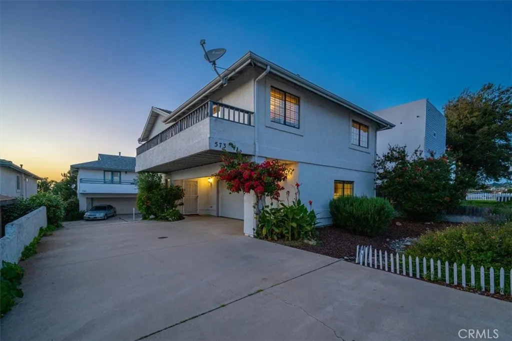 573 N 16th, Grover Beach, California 93433 home-pic-3
