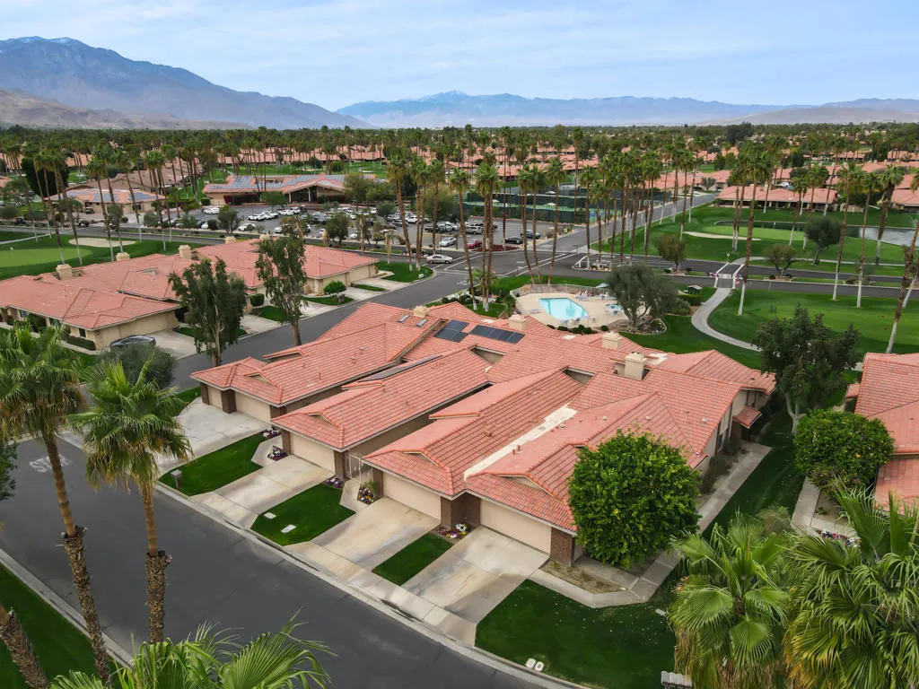 122 Presidio Place, Palm Desert, California 92260 home-pic-31