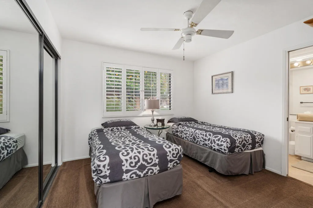 122 Presidio Place, Palm Desert, California 92260 home-pic-26