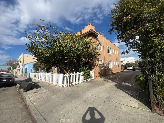 1443 E 7th, Long Beach, California 90813