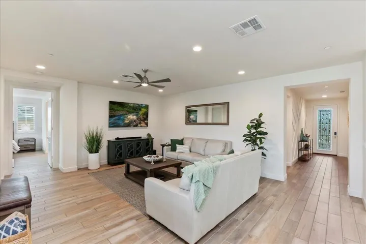 05-Living Room