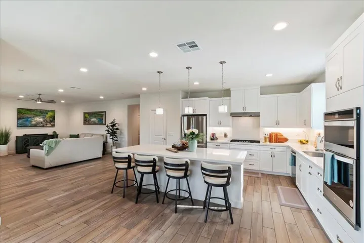 10-Kitchen
