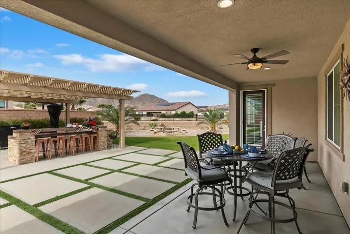 25-Covered Patio