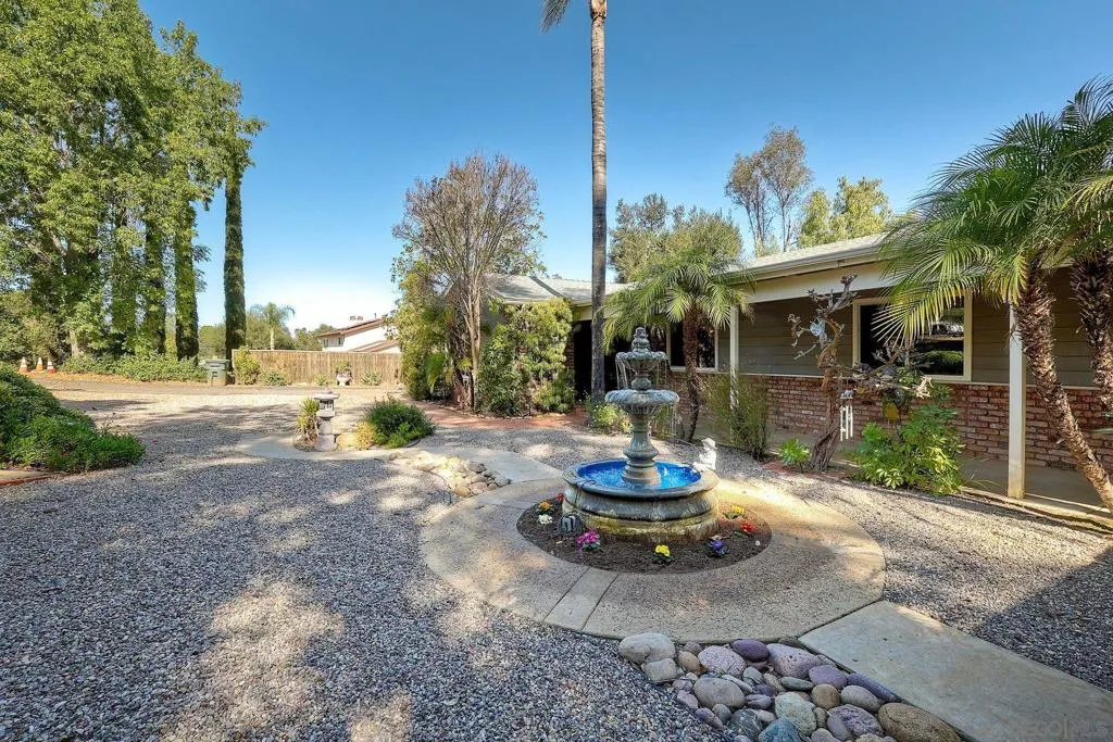 15805 Oak Valley Rd, Ramona, California 92065 home-pic-8